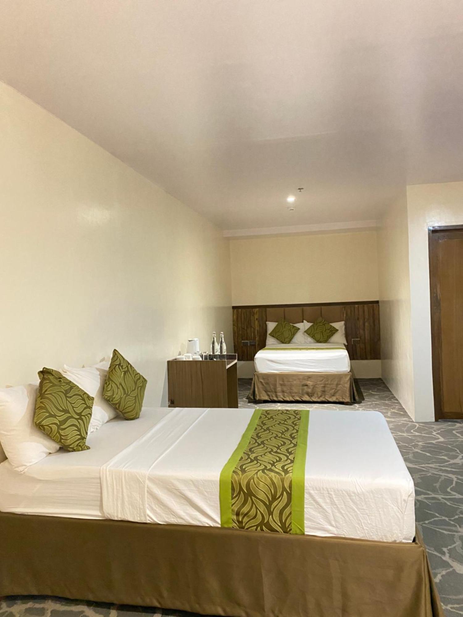Maxi Hotel And Event Center Ταγκμπιλαράν Εξωτερικό φωτογραφία