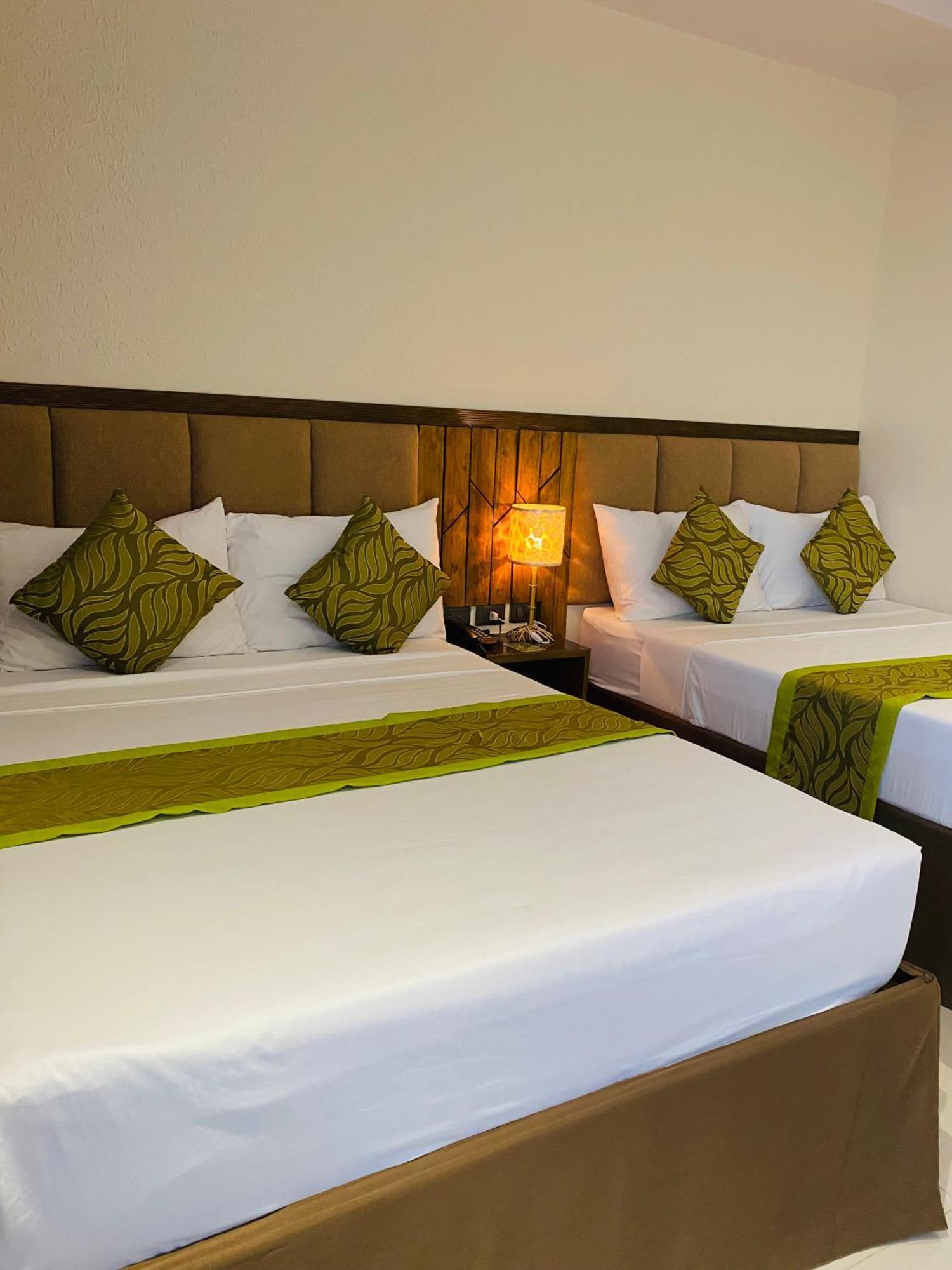 Maxi Hotel And Event Center Ταγκμπιλαράν Εξωτερικό φωτογραφία